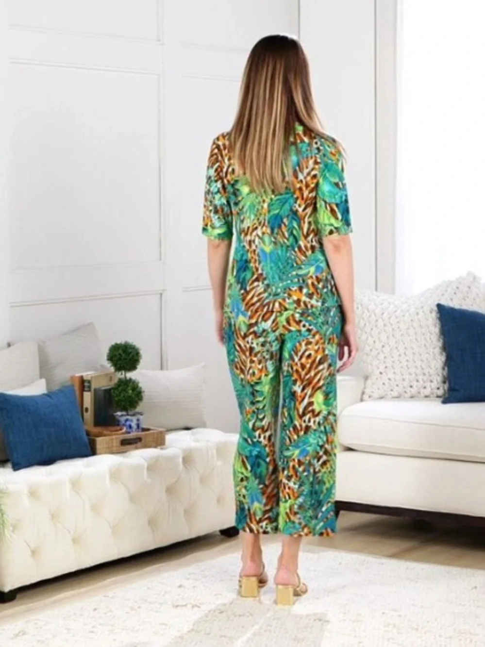 Attitudes by Renee Tropical Jersey Knit Two Piece Set. Size LP. - Picture 2 of 16